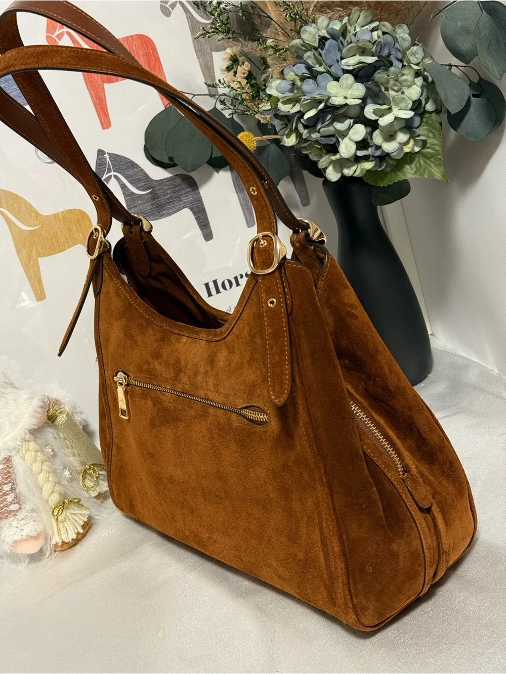 NWT coach Erin Shoulder Bag  Gold/Warm Brown cet41
